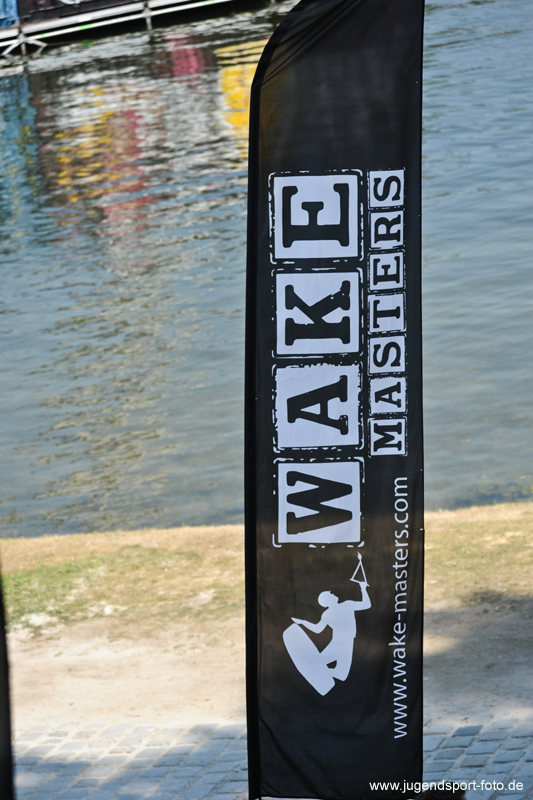 Wakeboard].152