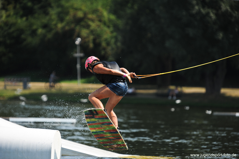 Wakeboard].79