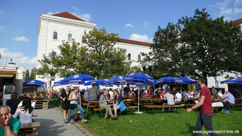 P1880458
